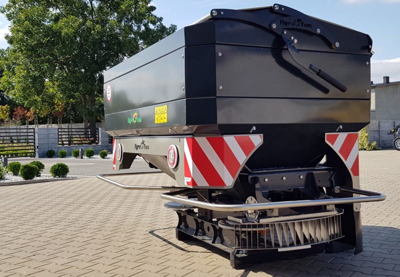 226 1 01 Agro Tom RNH XL PREMIUM