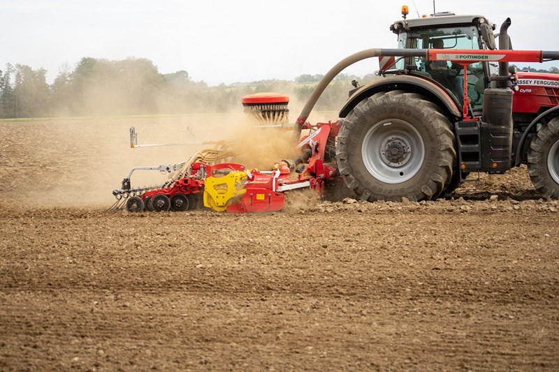 347 1 do pliku 6686 aerosem 6002 fdd lion 6002 c masseyferguson einsatzaufnahme