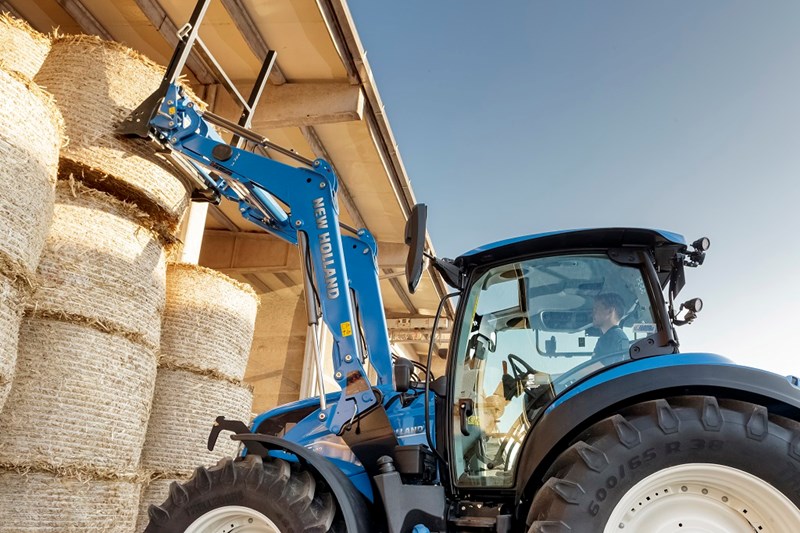 377 1 01 do pliku 6708 New Holland T5 140 DynamicCommand StageV 19 049