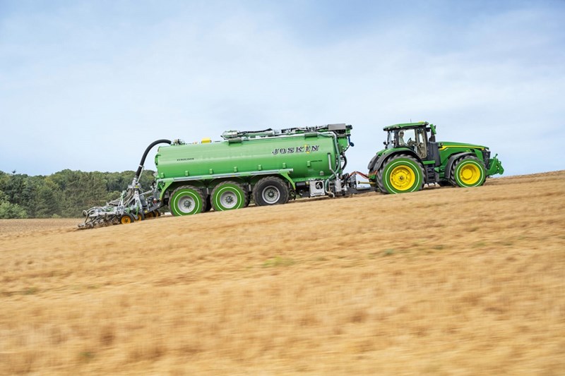 386 1 do pliku 6742 John Deere 8 instead of 4 wheels