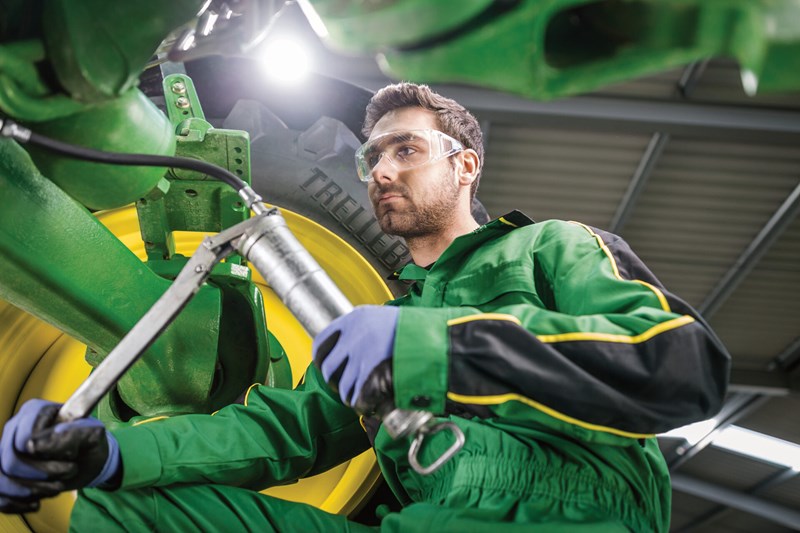 418 1 6785 John Deere r2c016800 LSC 01