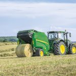 501 1 00 6899 John Deere Ciagnik 6R150 i prasa V461R