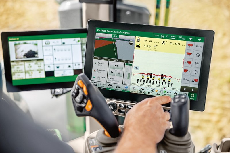560 1 1 6969 Fot 2 Informacja prasowa John Deere liderem sprzedazy ciagnikow powyzej 150KM w 2023 roku