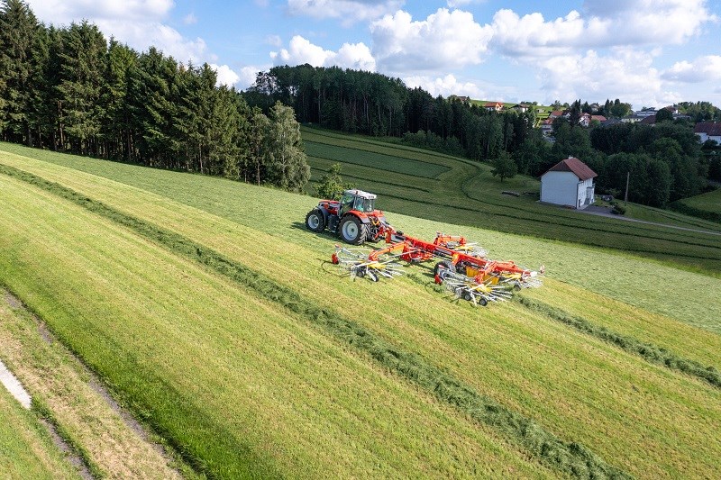657 1 7029 TOP VT 12540 C MasseyFerguson Drohne 44