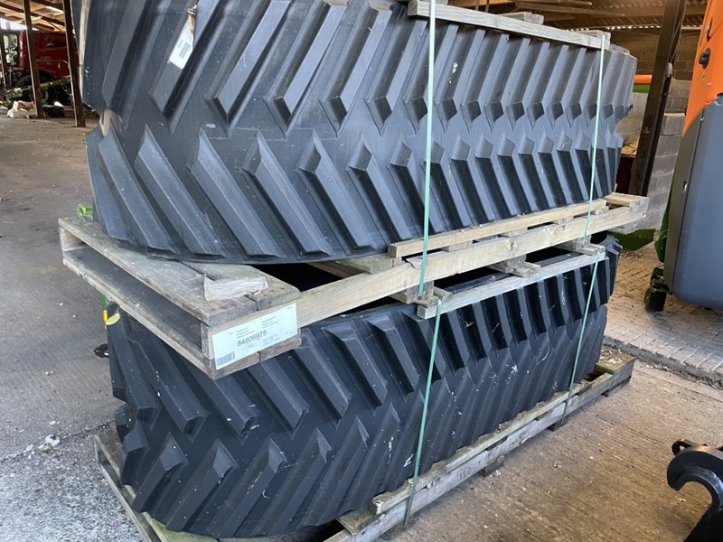 Case IH Case Quadtrac 30inch Camso AG 6500 Track New 84606975