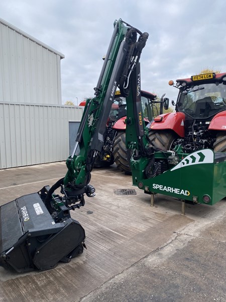 Spearhead Spearhead Twiga Flex 80T Propilot ,Oil cooler head and arm float C/W 1.6M Flail head with hydraulic roller and hood