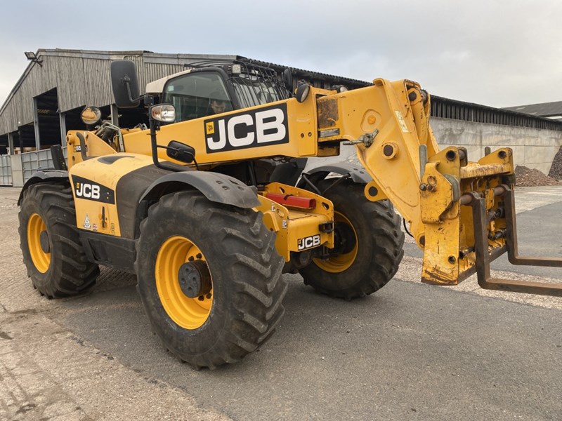 JCB JCB 550-80 Agri Plus C/W Q fit headstock Pallet tines