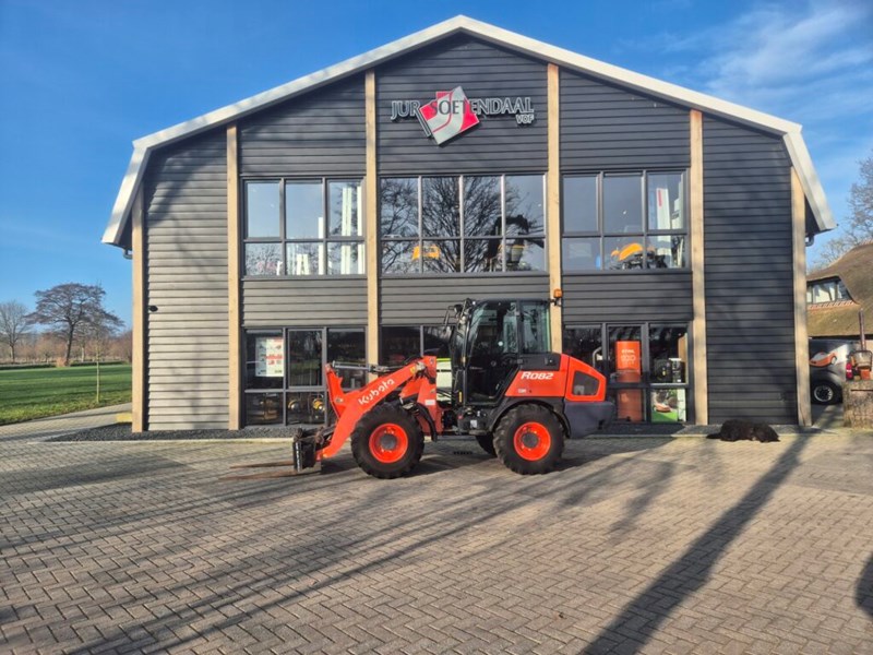 KUBOTA R082 KUBOTA R082
