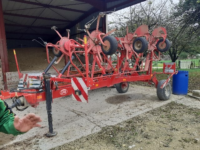 2567608 – LOTUS 900 – Lely