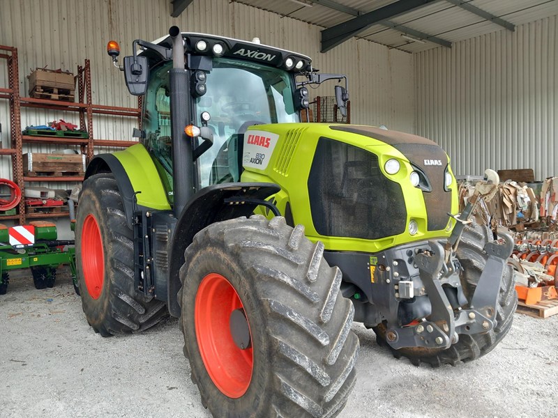 axion 830 cmatic
