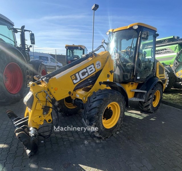 JCB TM 220 Ładowarka czołowa teleskopowa JCB TM 220