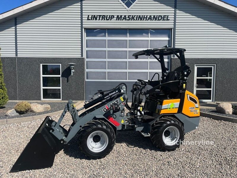 Giant G2200E X-tra E Ładowarka kołowa Giant G2200E X-tra E