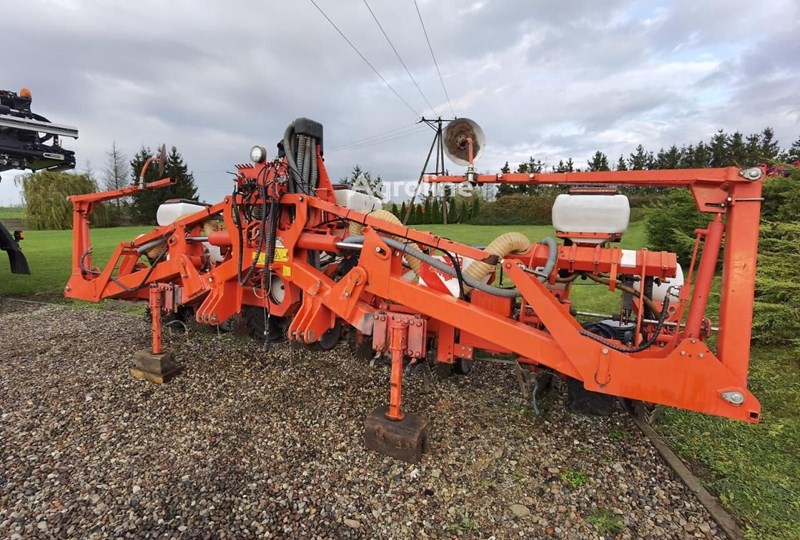 Kuhn Maxima 2R Mais 9RG Siewnik punktowy elektryczny Kuhn Maxima 2R Mais 9RG
