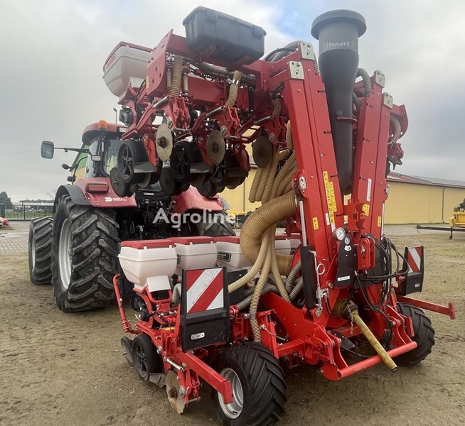 Kverneland Optima 12 SX mit Fronttank Siewnik punktowy elektryczny Kverneland Optima 12 SX mit Fronttank