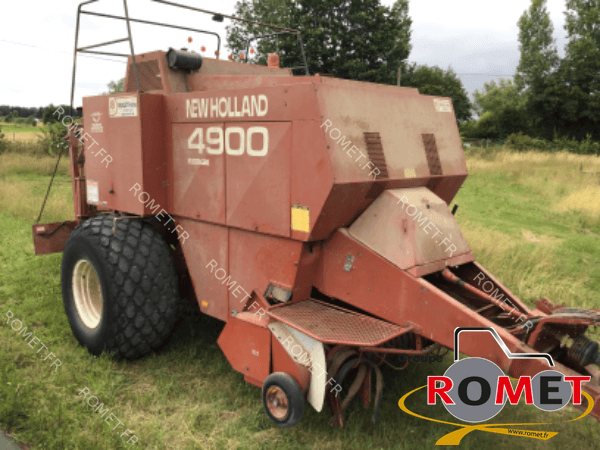 Hesston 4900