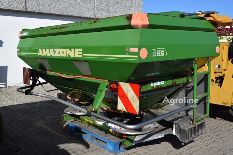 Amazone ZA-M 3000 Ultra Rozsiewacz nawozów zawieszany Amazone ZA-M 3000 Ultra