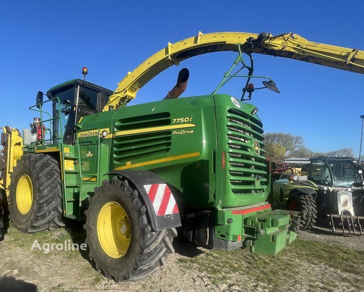 John Deere 7750i ProDrive Sieczkarnia samojezdna John Deere 7750i ProDrive
