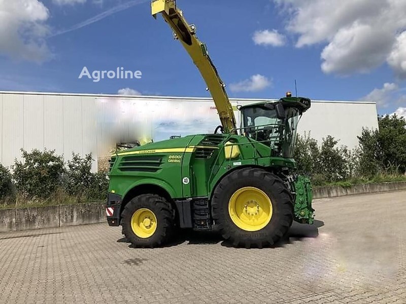 John Deere 8600 i Sieczkarnia samojezdna John Deere 8600 i