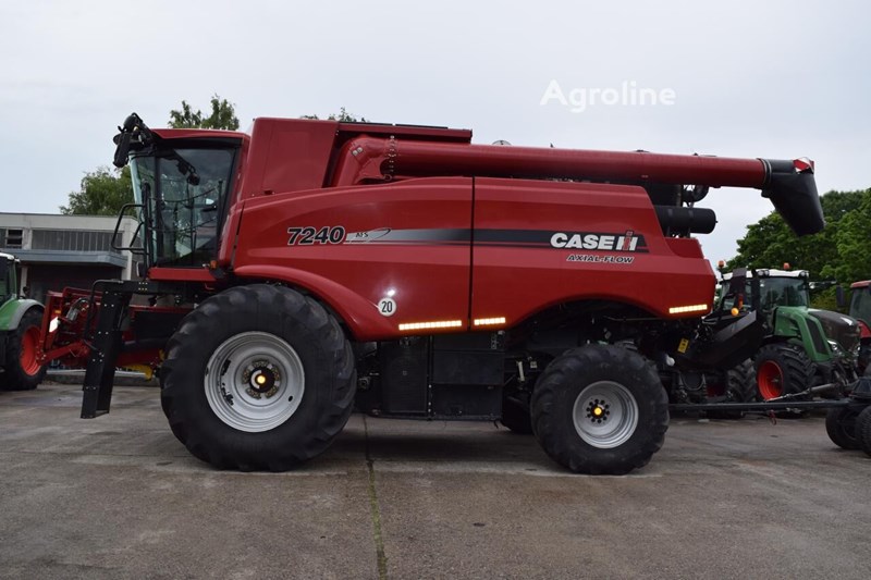 Case IH 7240 Axial Flow Kombajn do zboża Case IH 7240 Axial Flow