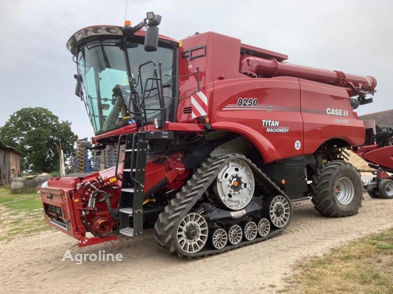 Case IH 8250 Axial Flow Stage V Kombajn do zboża Case IH 8250 Axial Flow Stage V