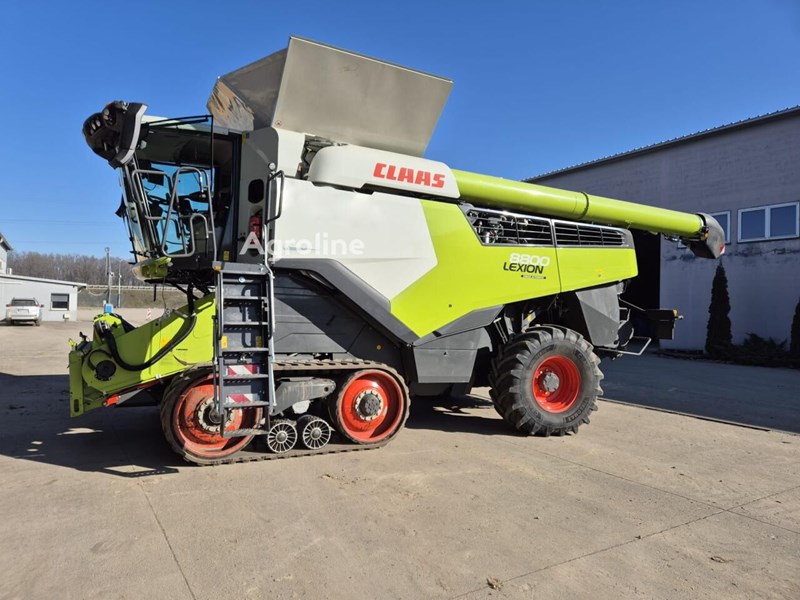 Claas Lexion 8800 TT 4WD Kombajn do zboża Claas Lexion 8800 TT 4WD