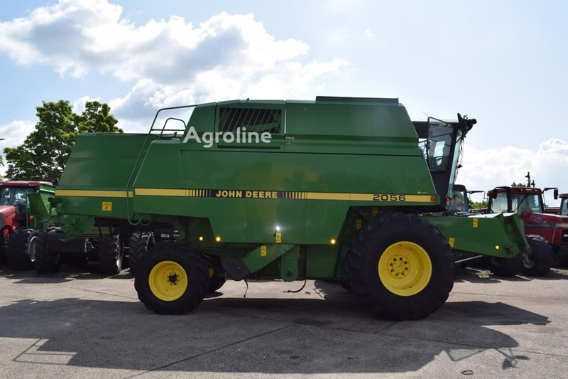 John Deere 2056 Kombajn do zboża John Deere 2056