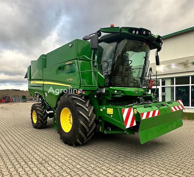 John Deere S770i Hillmaster Kombajn do zboża John Deere S770i Hillmaster