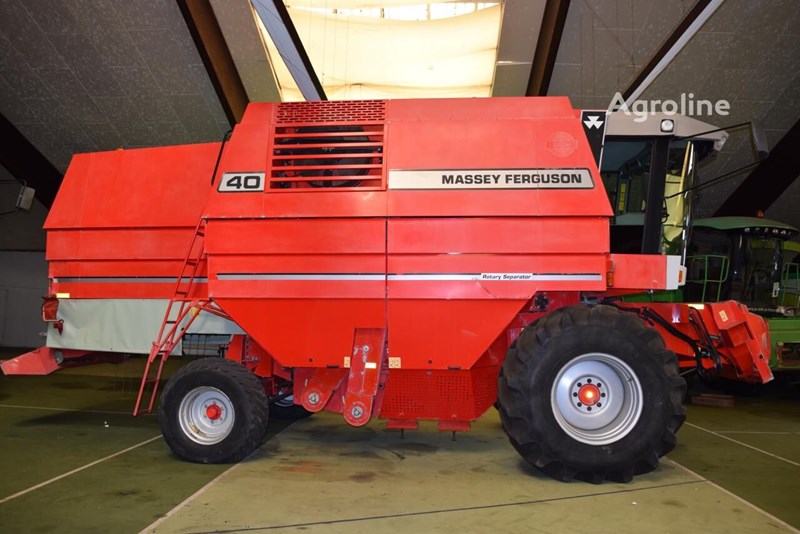 Massey Ferguson MF 40 RS Kombajn do zboża Massey Ferguson MF 40 RS