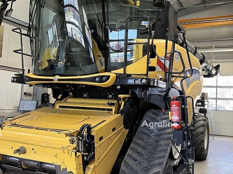 New Holland CR 10.90 Kombajn do zboża New Holland CR 10.90