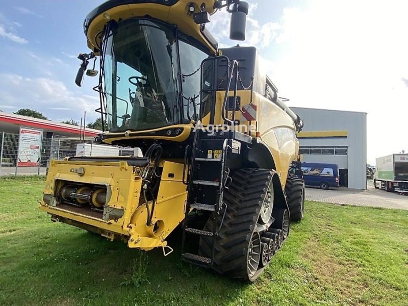 New Holland CR 9.90 Kombajn do zboża New Holland CR 9.90