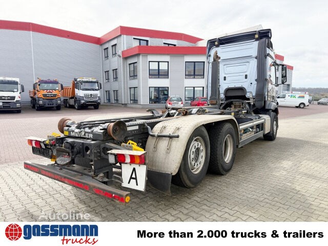 Mercedes-Benz Actros 2548 Ciężarówka hakowiec Mercedes-Benz Actros 2548