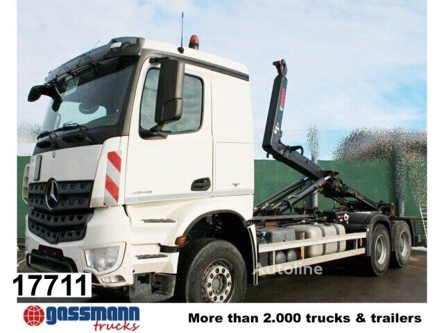 Mercedes-Benz Arocs 2645 Ciężarówka hakowiec Mercedes-Benz Arocs 2645