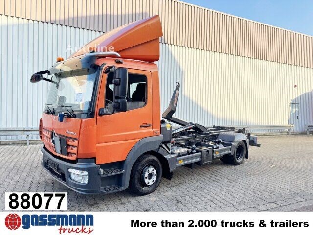Mercedes-Benz Atego 824 L 4×2, Motorabtrieb, City-Abroller Ciężarówka hakowiec Mercedes-Benz Atego 824 L 4×2, Motorabtrieb, City-Abroller
