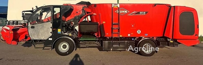Kuhn 14.2 CS Samojezdny wóz paszowy Kuhn 14.2 CS
