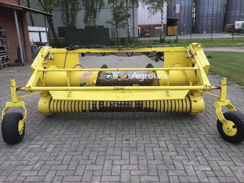 John Deere 630 B Podbieracz pokosy John Deere 630 B