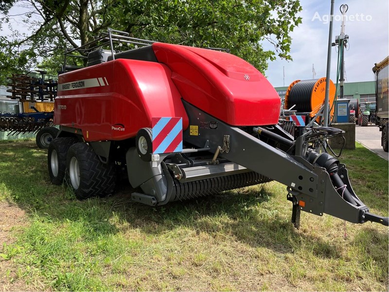 Massey Ferguson 2270 XDTC Prasa kostkująca Massey Ferguson 2270 XDTC