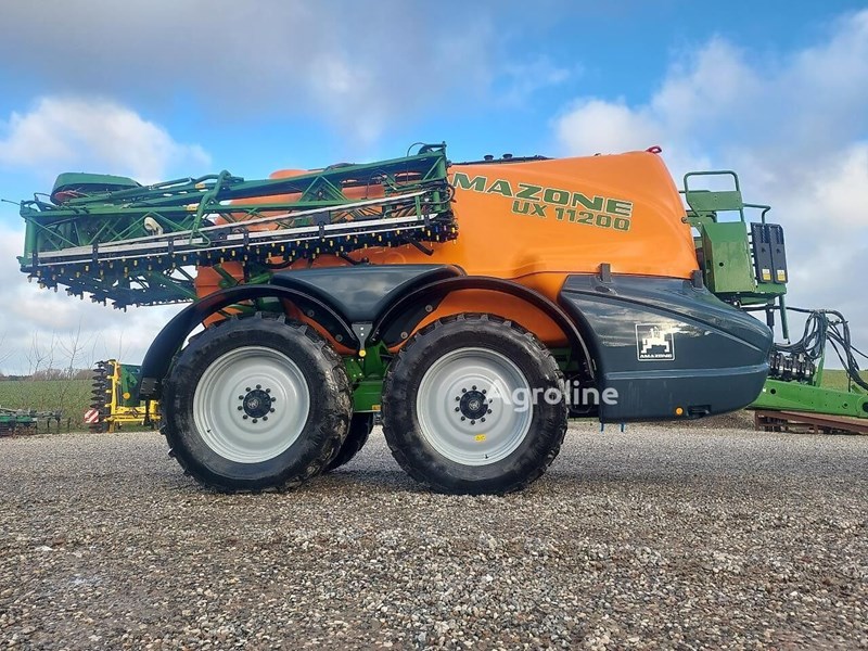 Amazone UX 11200 Opryskiwacz zaczepiany Amazone UX 11200
