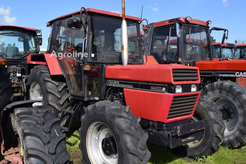 Case IH 844 XLN Ciągnik kołowy Case IH 844 XLN