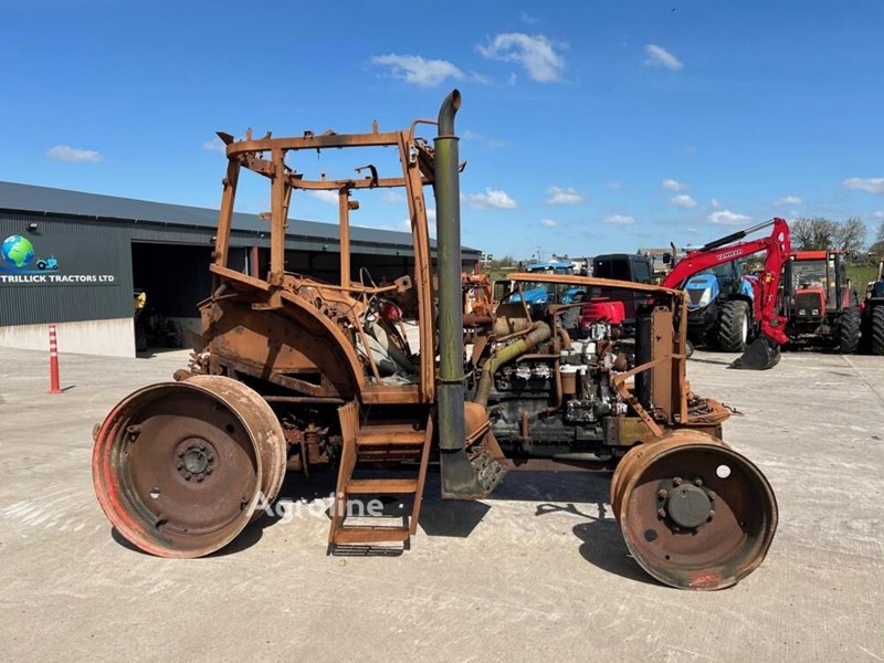 Claas 656 Uszkodzony ciągnik kołowy Claas 656