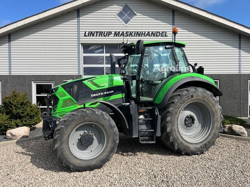 Deutz-Fahr Agrotron 6215 TTV Med frontlift Ciągnik kołowy Deutz-Fahr Agrotron 6215 TTV Med frontlift