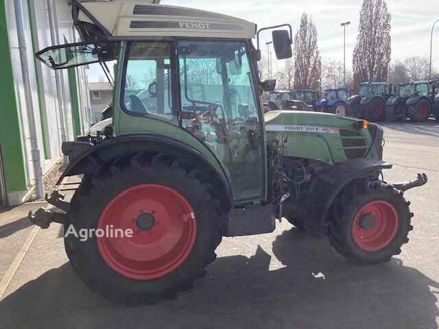 Fendt 211F Vario TMS Ciągnik kołowy Fendt 211F Vario TMS