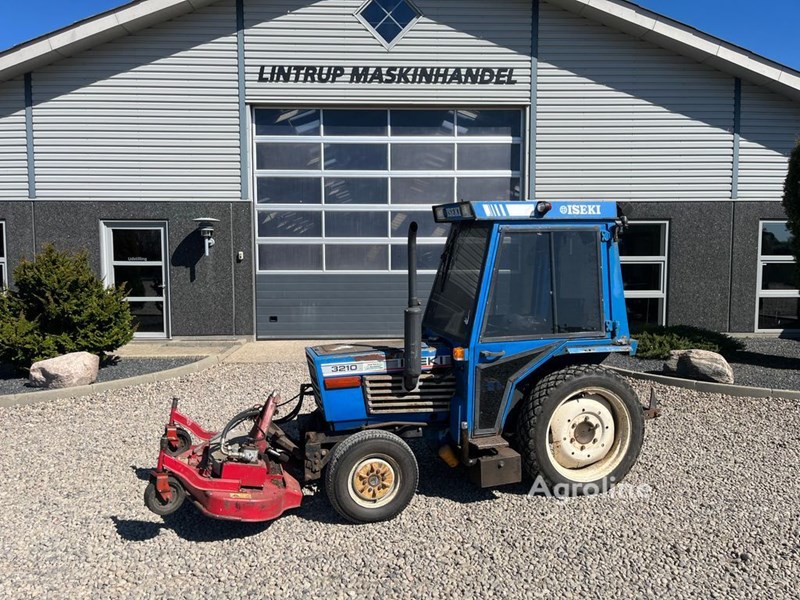Iseki 3210 Med klipper og kost Ciągnik kołowy Iseki 3210 Med klipper og kost