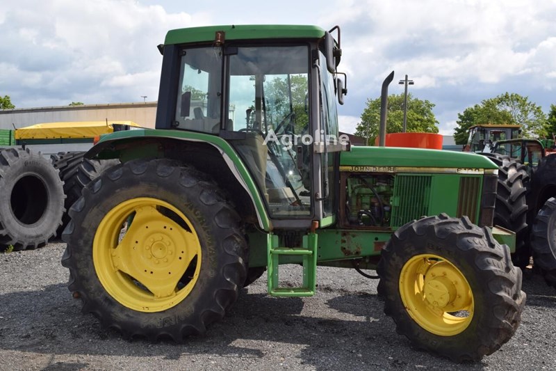 John Deere 6100 Ciągnik kołowy John Deere 6100