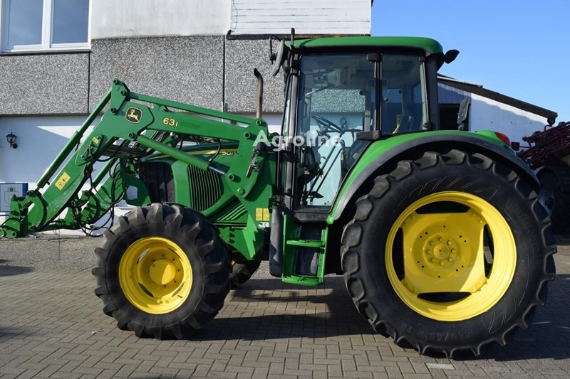 John Deere 6220 Ciągnik kołowy John Deere 6220