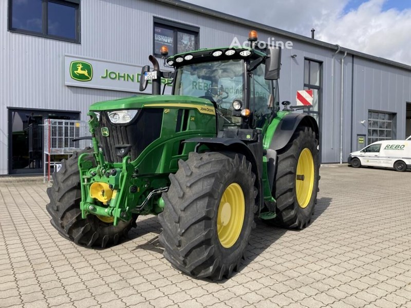 John Deere 6R215 Ciągnik kołowy John Deere 6R215