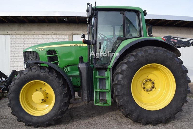 John Deere 7530 Premium Ciągnik kołowy John Deere 7530 Premium