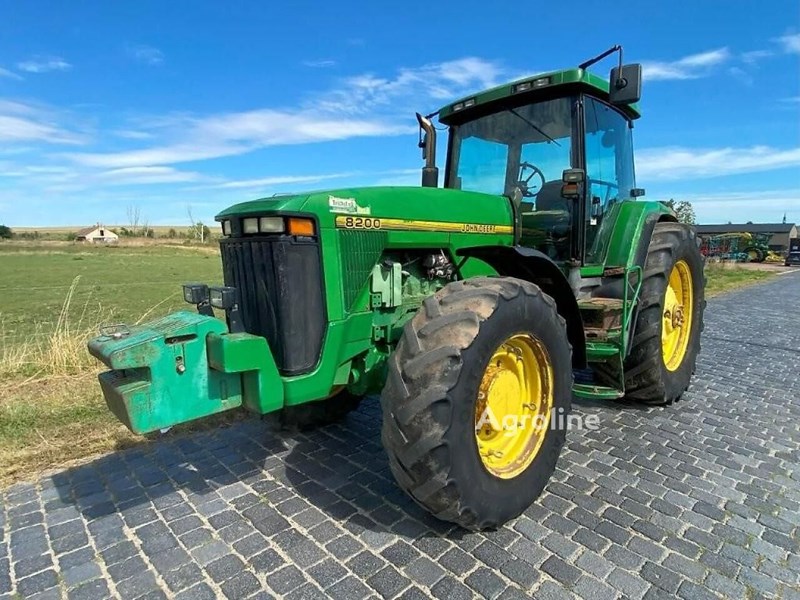 John Deere 8200 Ciągnik kołowy John Deere 8200