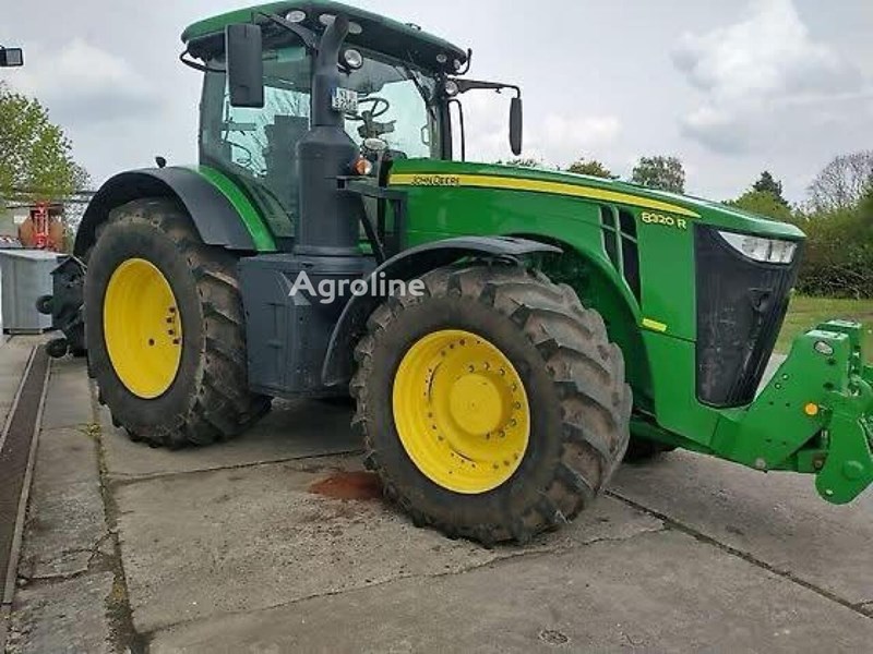 John Deere 8320R Ciągnik kołowy John Deere 8320R