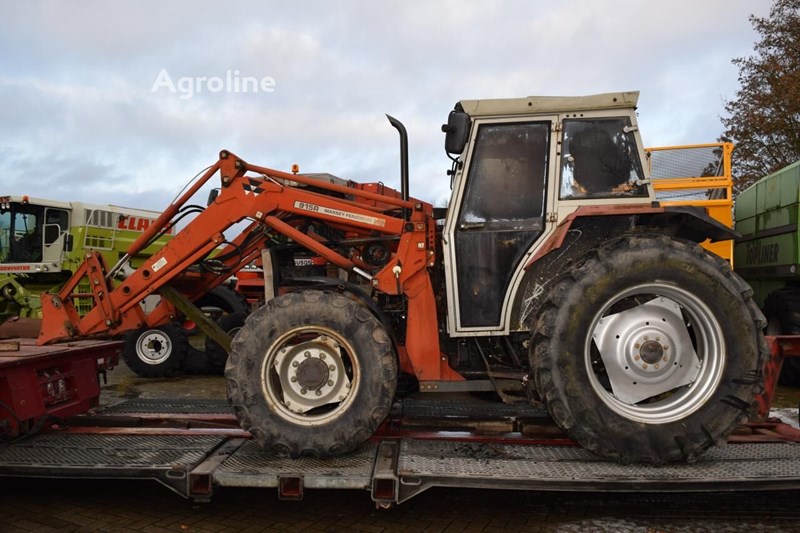 Massey Ferguson MF 390 T Uszkodzony ciągnik kołowy Massey Ferguson MF 390 T