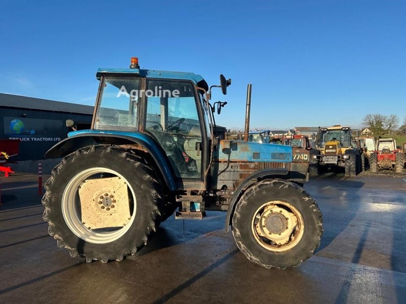 New Holland 7740 Ciągnik kołowy New Holland 7740